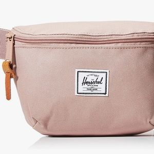 NWOT Hershel Fanny pack